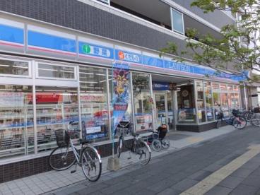 コンビニ　ローソン草加高砂二丁目店（コンビニ）まで113m