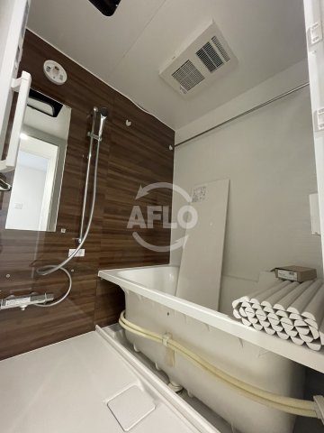 バス・シャワールーム　セレニテフラン野田阪神駅前　浴室