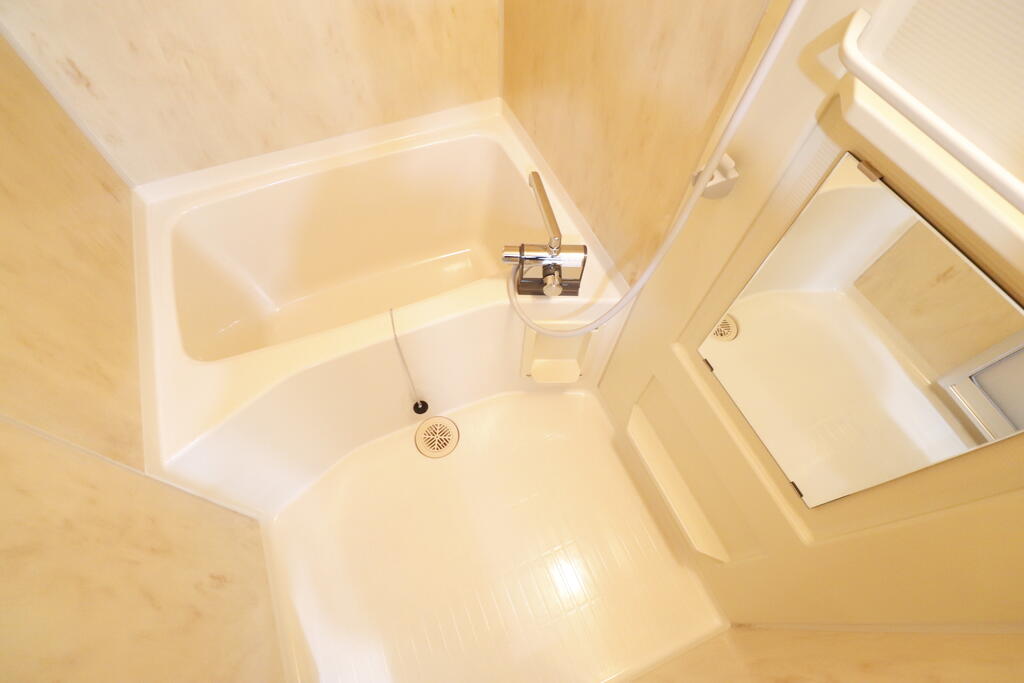 バス・シャワールーム　バスルームです♪