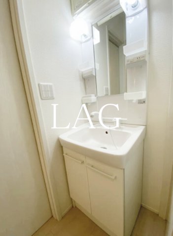 洗面設備　洗面台です。