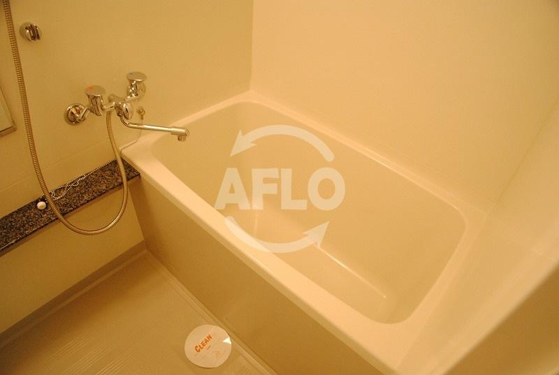 バス・シャワールーム　プレサンス心斎橋タイミックス　浴室