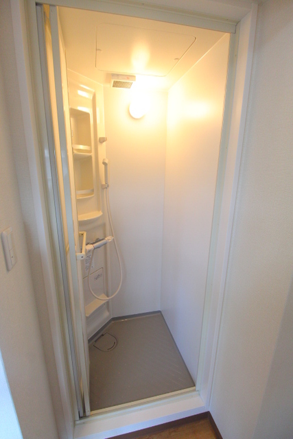 バス・シャワールーム　シャワールーム