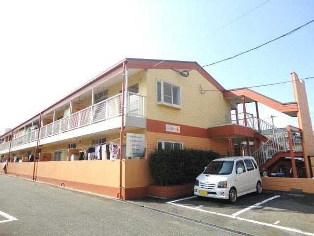 建物外観　粕屋町でのお部屋探しは、トーマスリビング粕屋店へご相談下さい