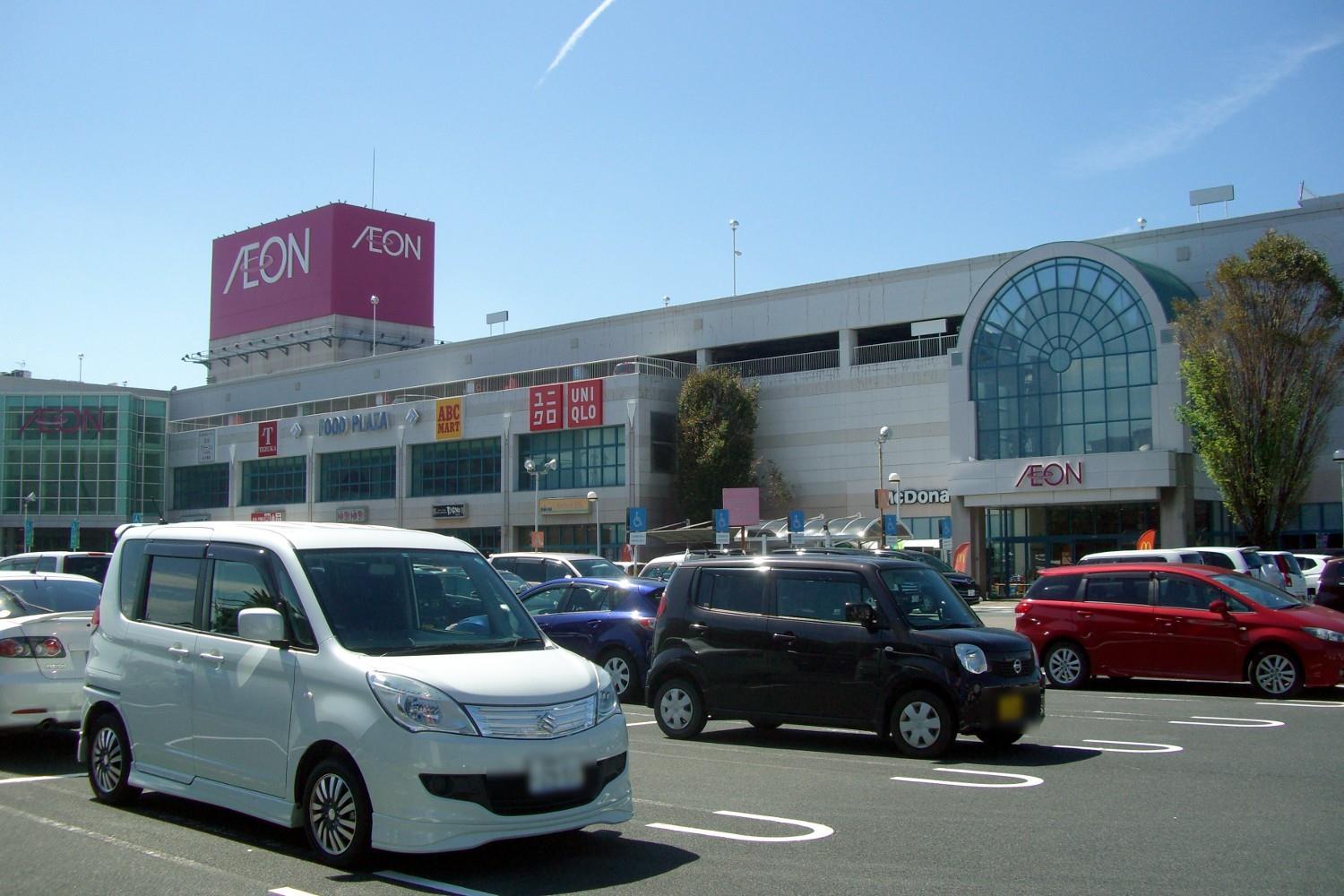 スーパー　イオン延岡店（スーパー）まで716m