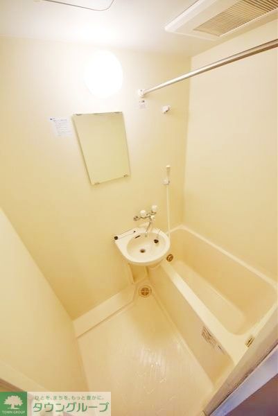 バス・シャワールーム　お問合せはタウンハウジングまで！※現地待合わせ相談可能