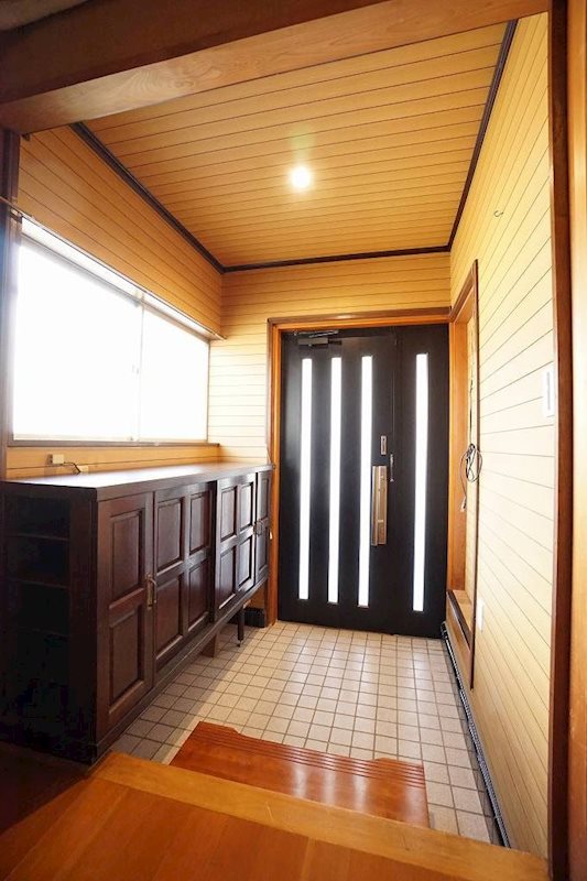 稲毛3丁目戸建ての玄関写真