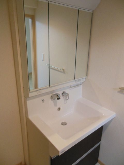 洗面設備　★人気の独立洗面台です★