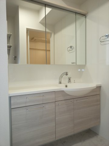 洗面設備　洗髪洗面化粧台