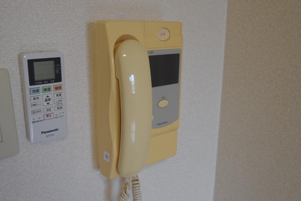 セキュリティ　カメラ付インターホン