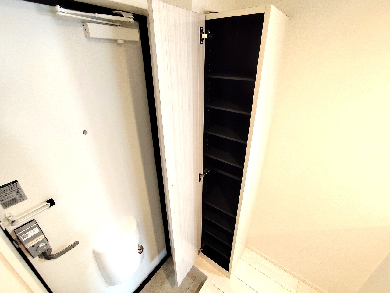 玄関　※参考画像になります