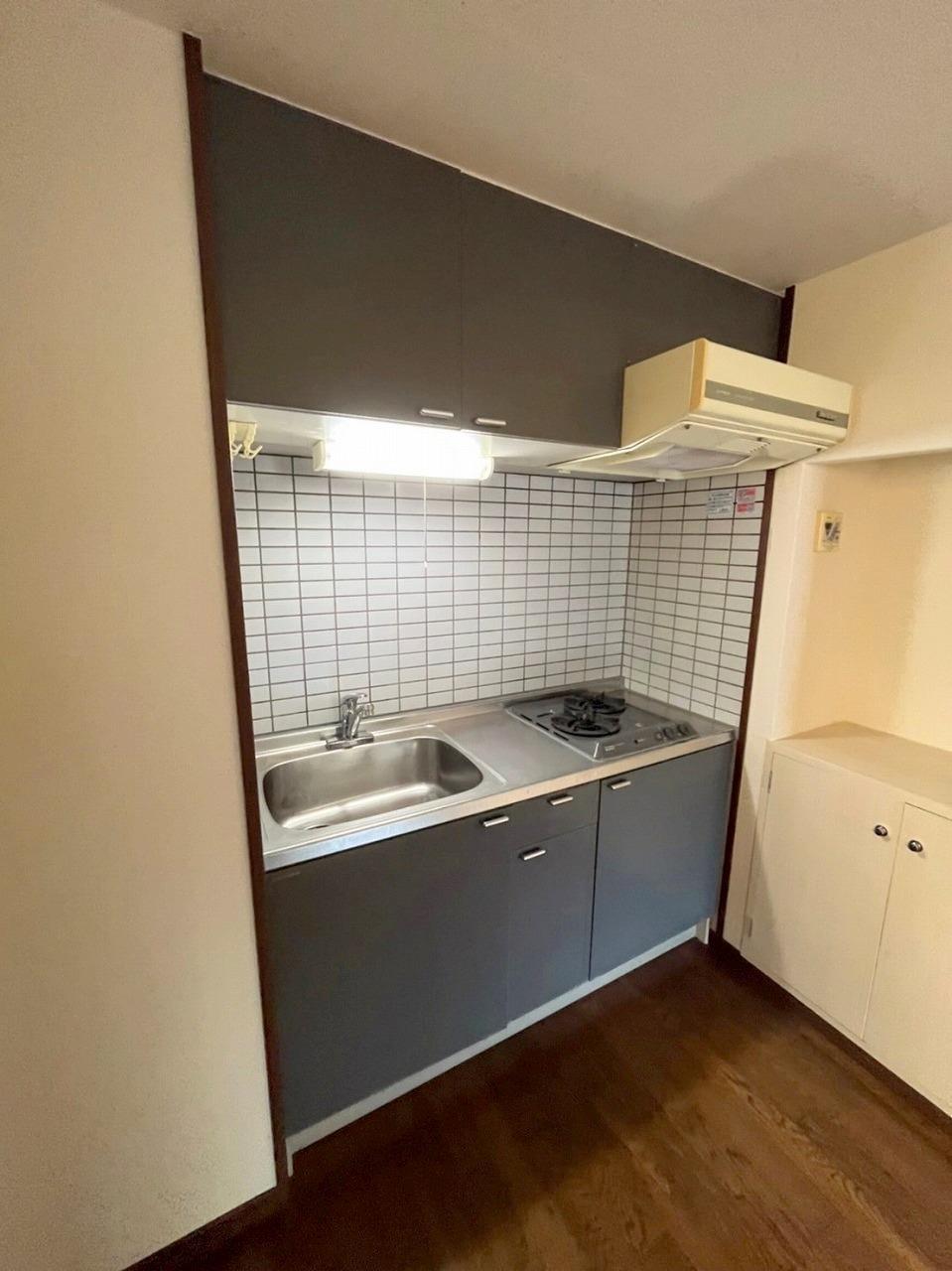 キッチン　コンパクトなシステムキッチンです☆