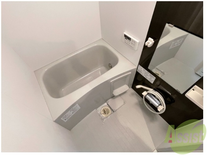 バス・シャワールーム　広々としたお風呂で一日中疲れもとれそうですねー