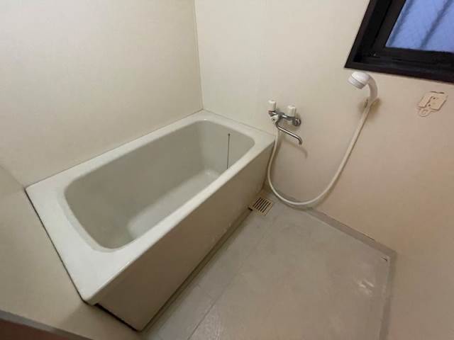 バス・シャワールーム　別号室