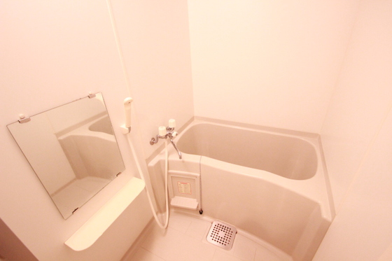 バス・シャワールーム　※別号室の写真です