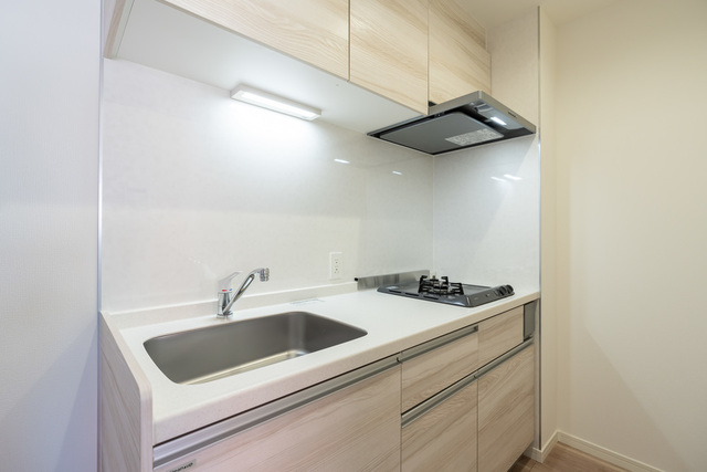 キッチン　竣工前写真。写真は同タイプ別部屋です。