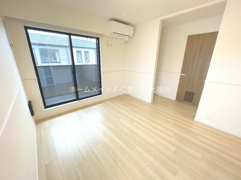 居室・リビング　同型完成モデル