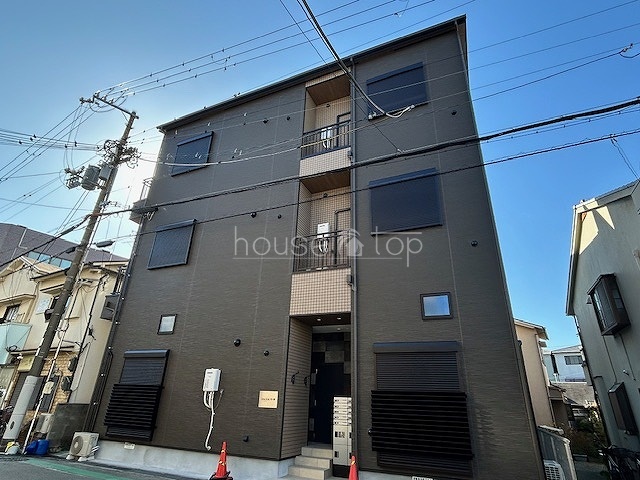 建物外観　◆2026年1月完成◆全9戸の3階建て◆全部屋ロフト完備