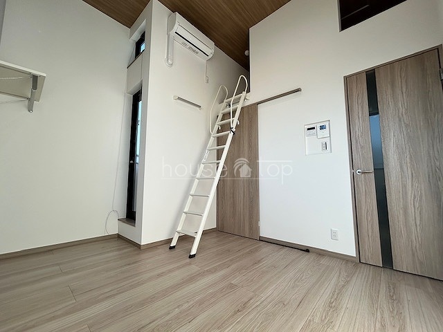 居室・リビング　◆開放感ある洋室です♪