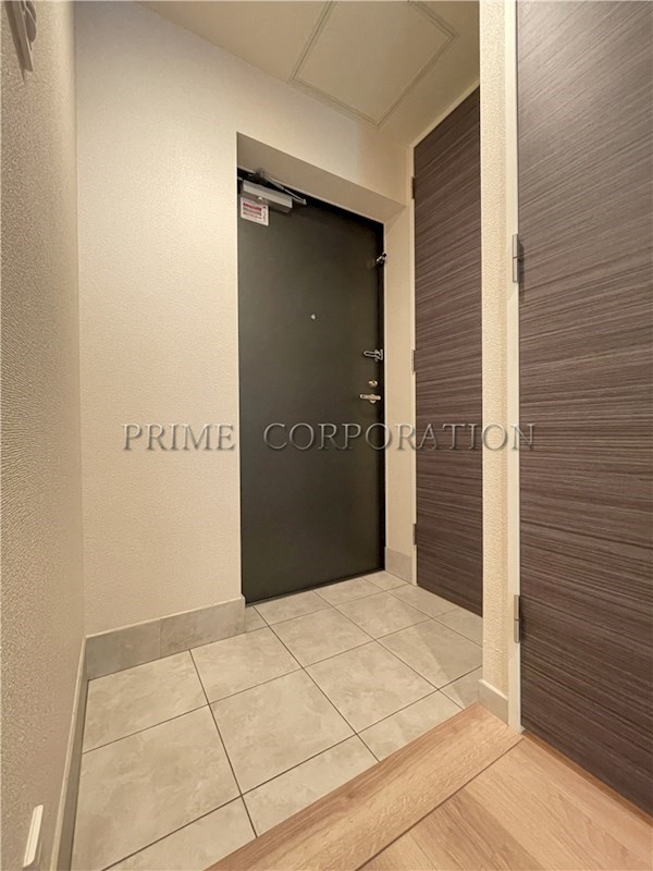 玄関　※参考写真※