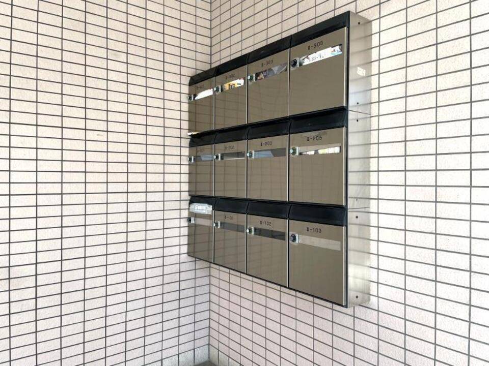 エントランス　メールBOX