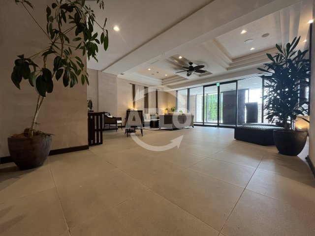ロビー　レジディア新大阪　ロビー