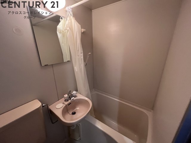 バス・シャワールーム　シンプルで機能的なユニットバスです！