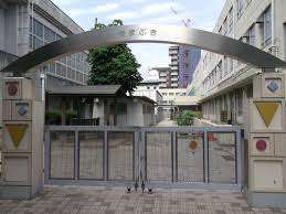 小学校　名古屋市立山吹小学校（小学校）まで232m