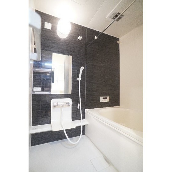 バス・シャワールーム　※同仕様、別の部屋の写真です