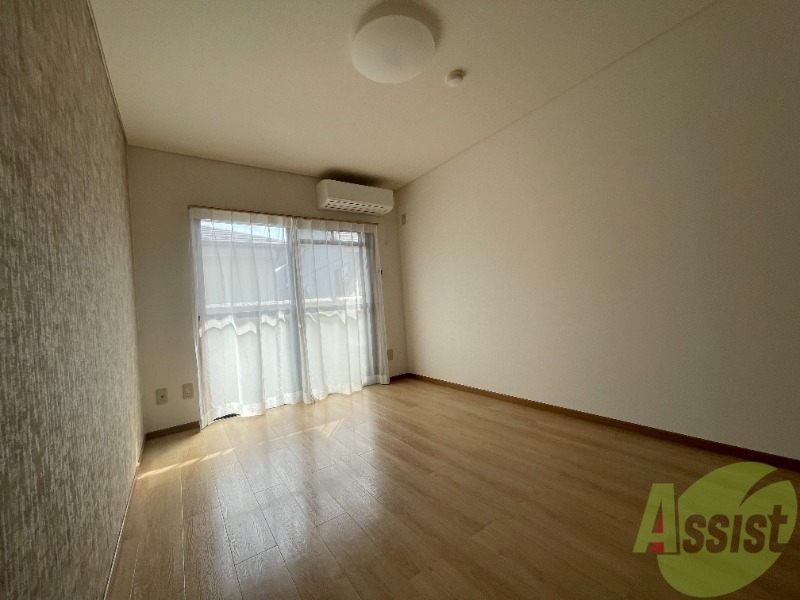 その他部屋・スペース　寝室としても使える洋室のお部屋です。