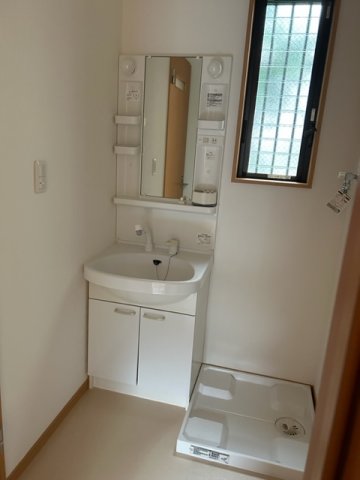 洗面設備　忙しい朝には欠かせない洗面所です