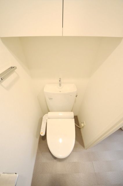 トイレ　お問合せは(株)タウンハウジングレジデンス事業部　赤坂店・…