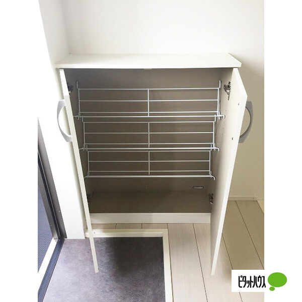 収納　シューズボックス