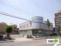 銀行　瀬戸信用金庫鶴里支店（銀行）まで647m