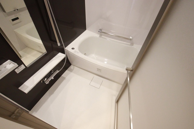 バス・シャワールーム　※別号室の参考写真、現況優先※