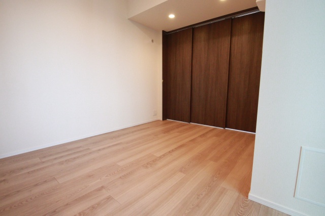 居室・リビング　※別号室の参考写真、現況優先※