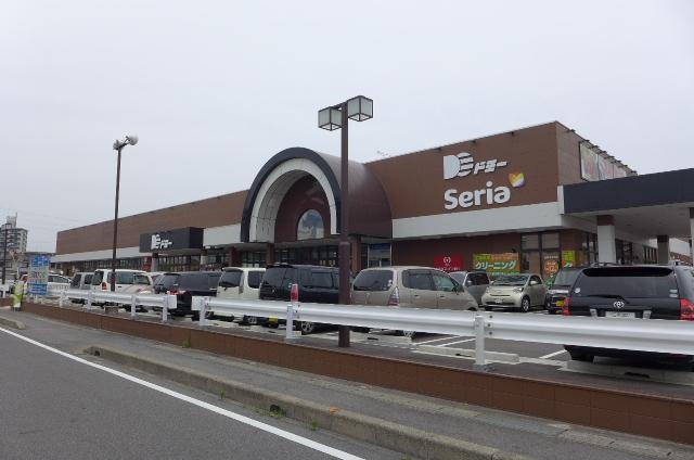 スーパー　ドミー（スーパー）まで290m
