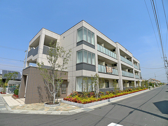 建物外観　シャルムのご紹介は住まいの窓口　アソシエにお任せ下さい。