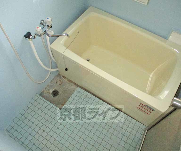 バス・シャワールーム　お風呂です。