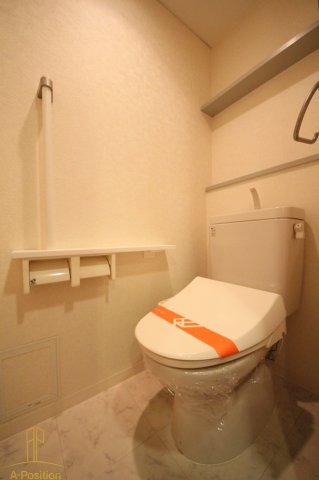 トイレ　コンソラーレ同心