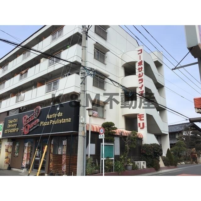 エントランス　建物の内部です