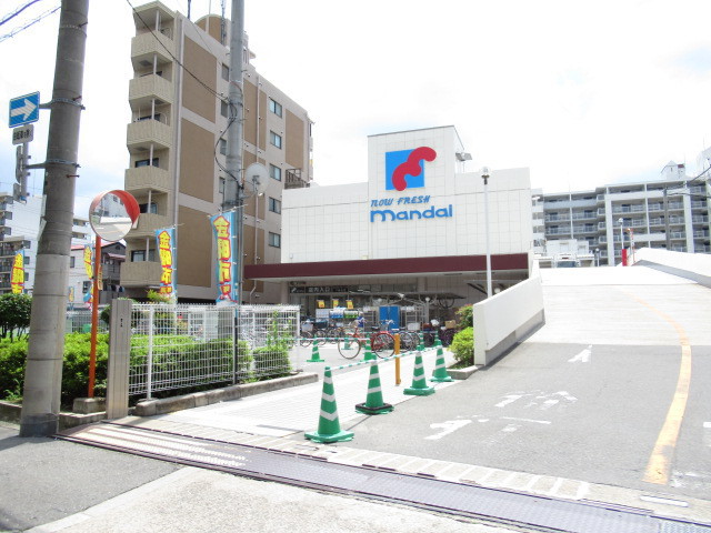 スーパー　万代（スーパー）まで3918m