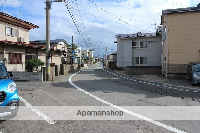 その他　前面道路（その他）まで0m