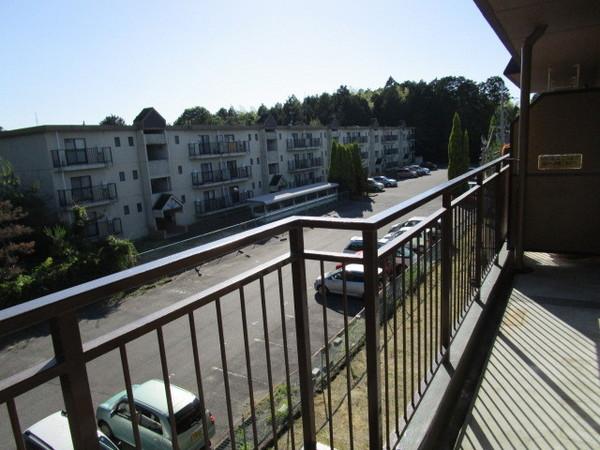 バルコニー　同物件別室