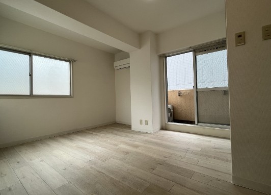 居室・リビング　1985年竣工　セジュール田町：居室