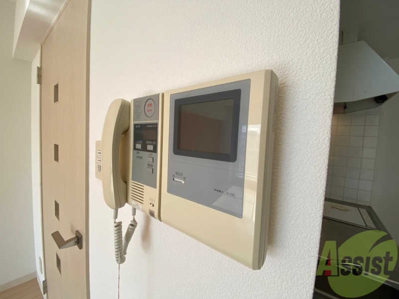 セキュリティ　インターホンは通話ができるので急な訪問があっても安心です。