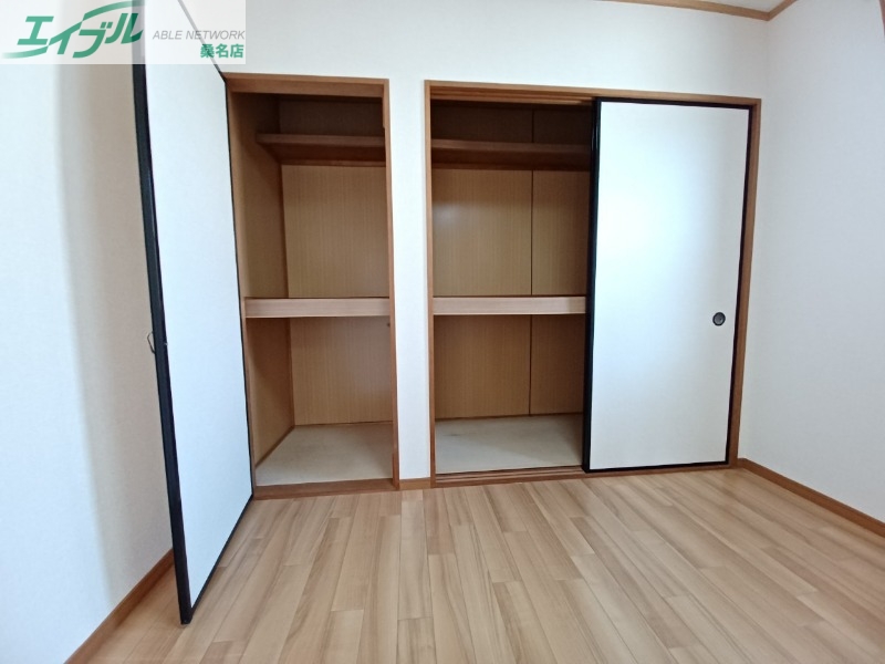 収納　同物件、別部屋の写真です
