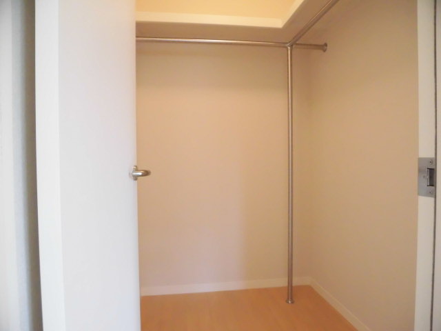 収納　ウォークインクローゼット