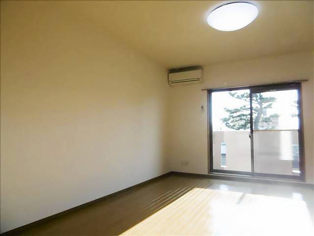 居室・リビング　洋間