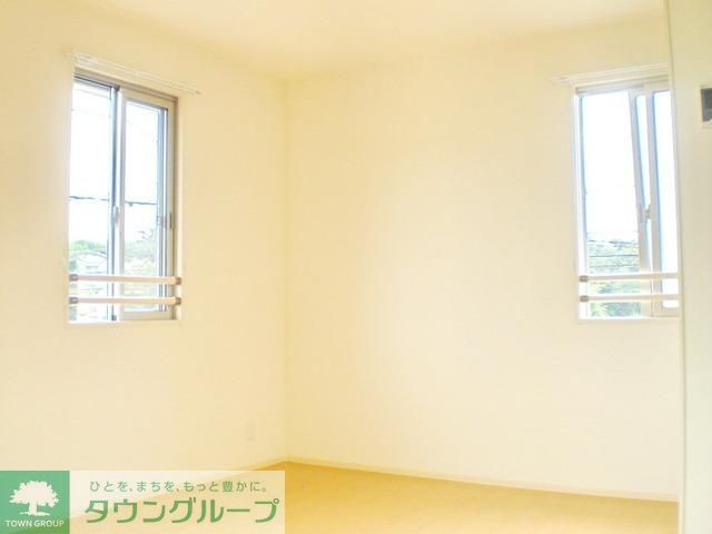 居室・リビング　★角部屋2面採光★