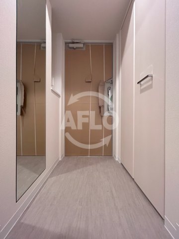 玄関　ラフェリーチェ難波　玄関